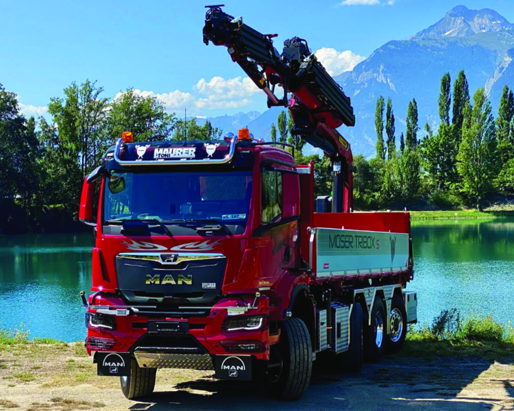 Camion d'André BORNET Fils Transports SA pour le transport de matériaux à Aproz (Nendaz) en Valais et en Suisse